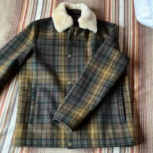 Pendleton Hard to Find wool fur collar coat Like New